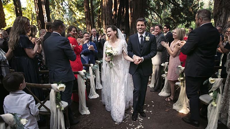 "Крихітка на мільйон доларів" Хіларі Суонк вийшла заміж за бізнесмена: перші фото церемонії