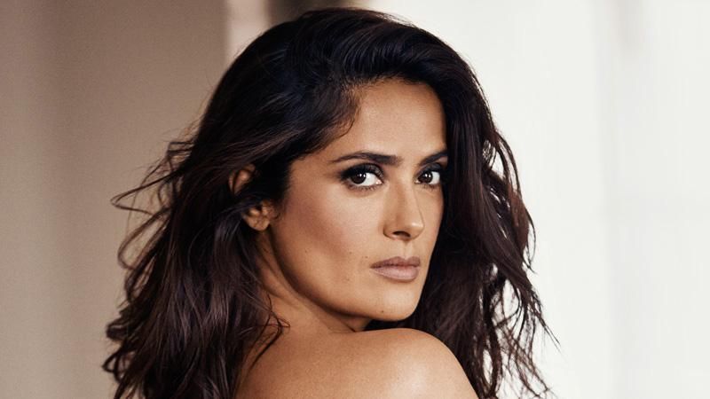 Сальма Хайєк приміряла зухвалий образ для глянцю: фото Сальма Хайєк приміряла зухвалий образ для глянцю: фото