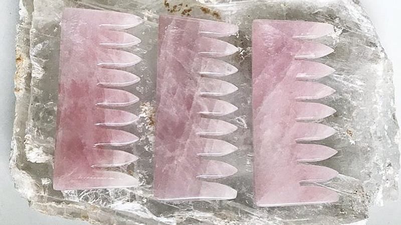 У мережі шаленіють від гребенів з кристалів: фото У мережі шаленіють від гребенів з кристалів: фото