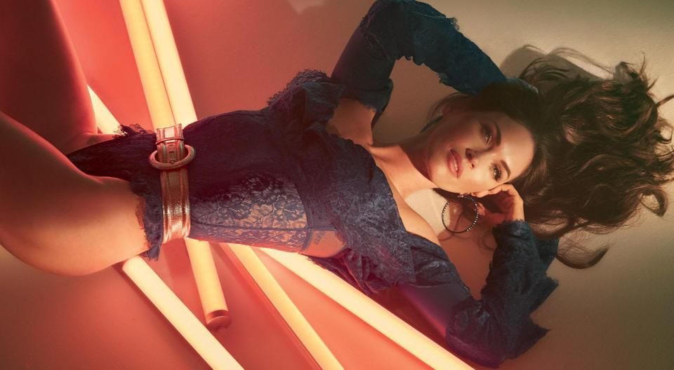 Сексапильная Меган Фокс снялась для рекламы белья: горячие фото