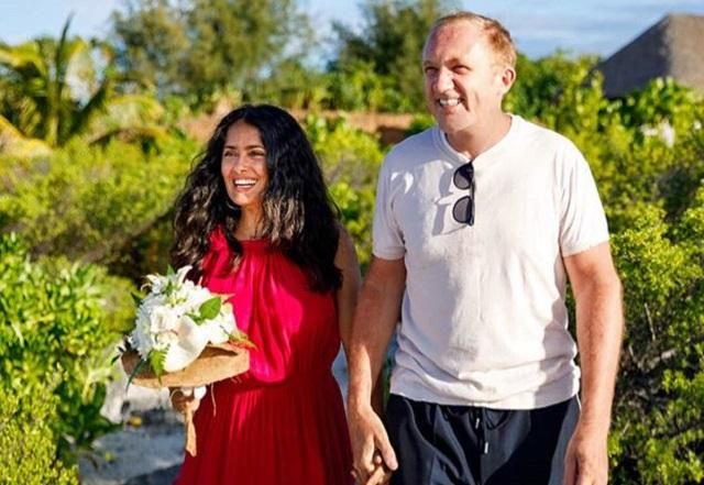 Сальма Хайєк після 9 років шлюбу вдруге вийшла заміж за свого  чоловіка: зворушливі фото