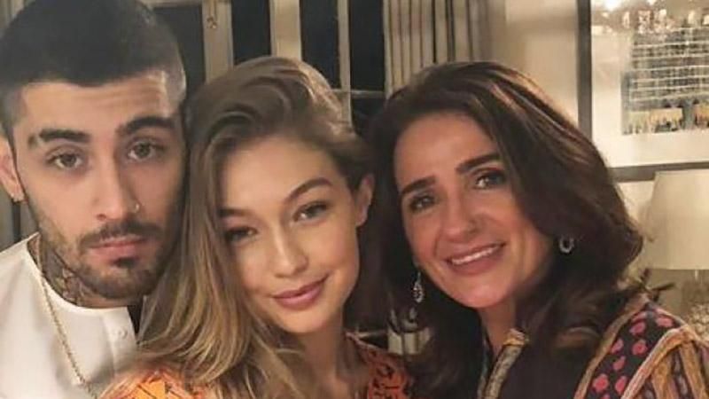 Семейная идиллия: модель Джиджи Хадид отметила мусульманский праздник с родственниками Малика Семейная идиллия: модель Джиджи Хадид отметила мусульманский праздник с родственниками Малика