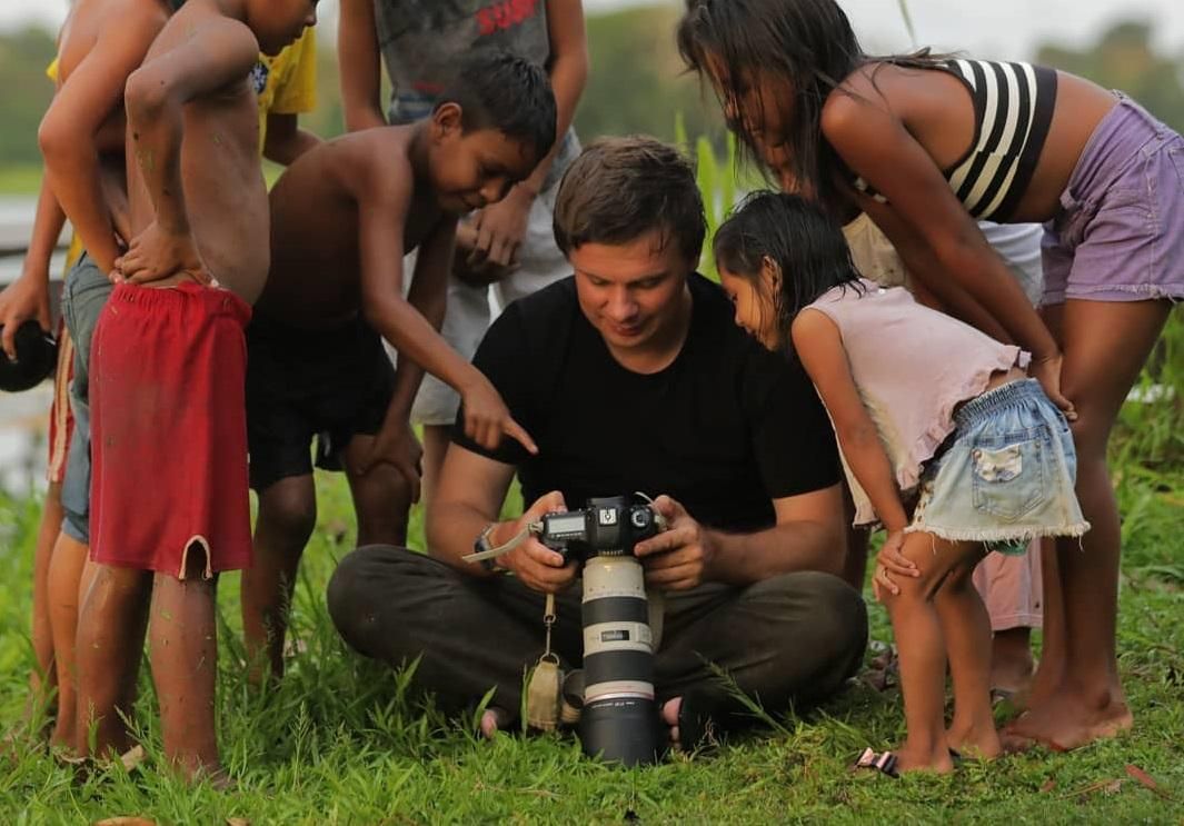 Я вам по-доброму заздрю: Дмитро Комаров зворушливо привітав школярів з 1 вересня з Бразилії Я вам по-доброму заздрю: Дмитро Комаров зворушливо привітав школярів з 1 вересня з Бразилії
