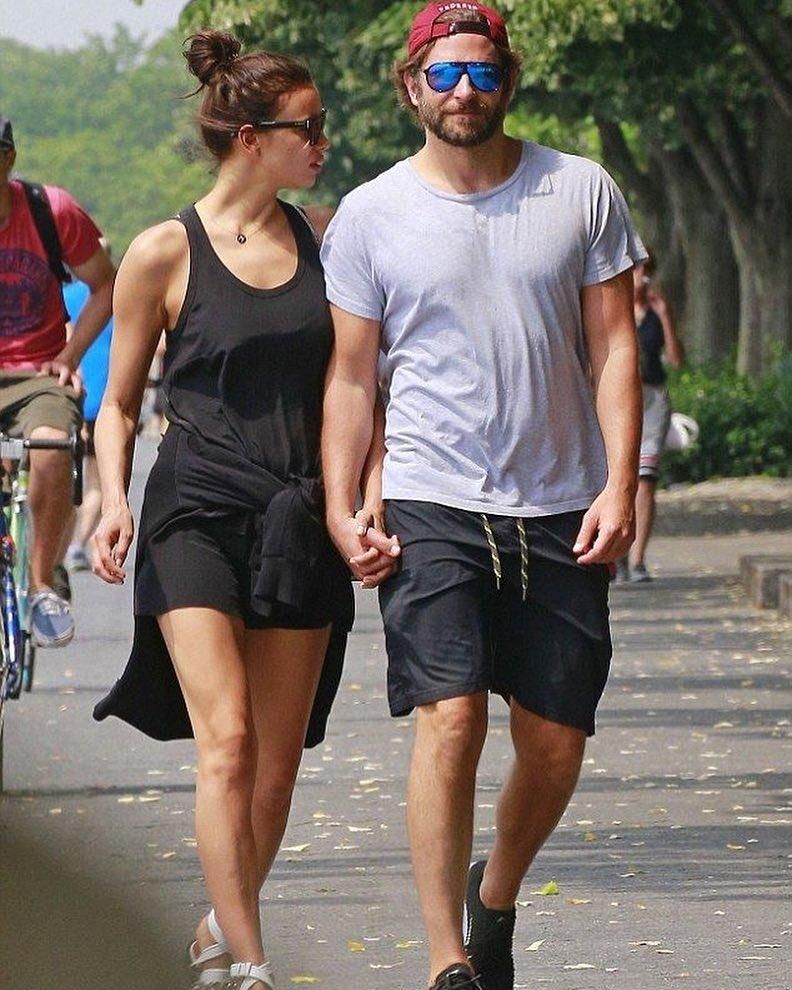 Татусева донька: Бредлі Купера підловили на сімейній прогулянці у Венеції Татусева донька: Бредлі Купера підловили на сімейній прогулянці у Венеції