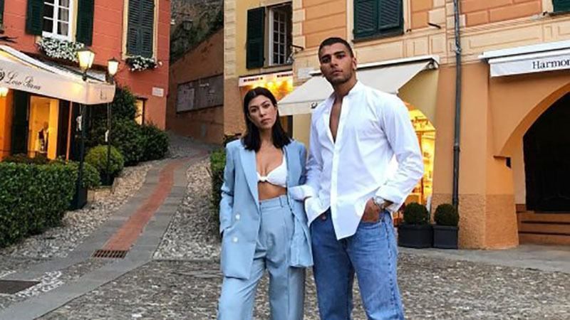 Кортни Кардашян возобновила отношения с младшим, чем она, бойфрендом, – СМИ Кортни Кардашян возобновила отношения с младшим, чем она, бойфрендом, – СМИ