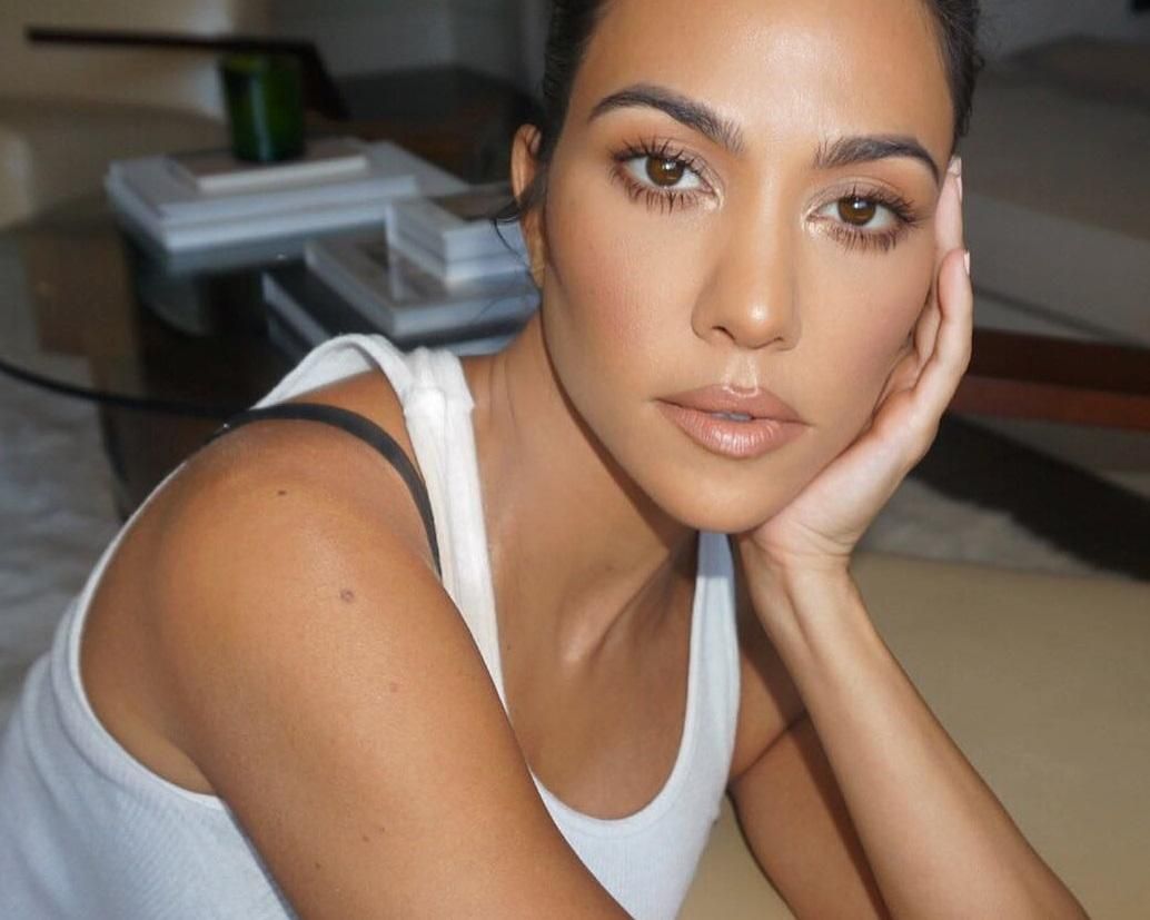 Кортні Кардашян спростувала чутки про те, що зійшлася з екс-бойфрендом: подробиці Кортні Кардашян спростувала чутки про те, що зійшлася з екс-бойфрендом: подробиці