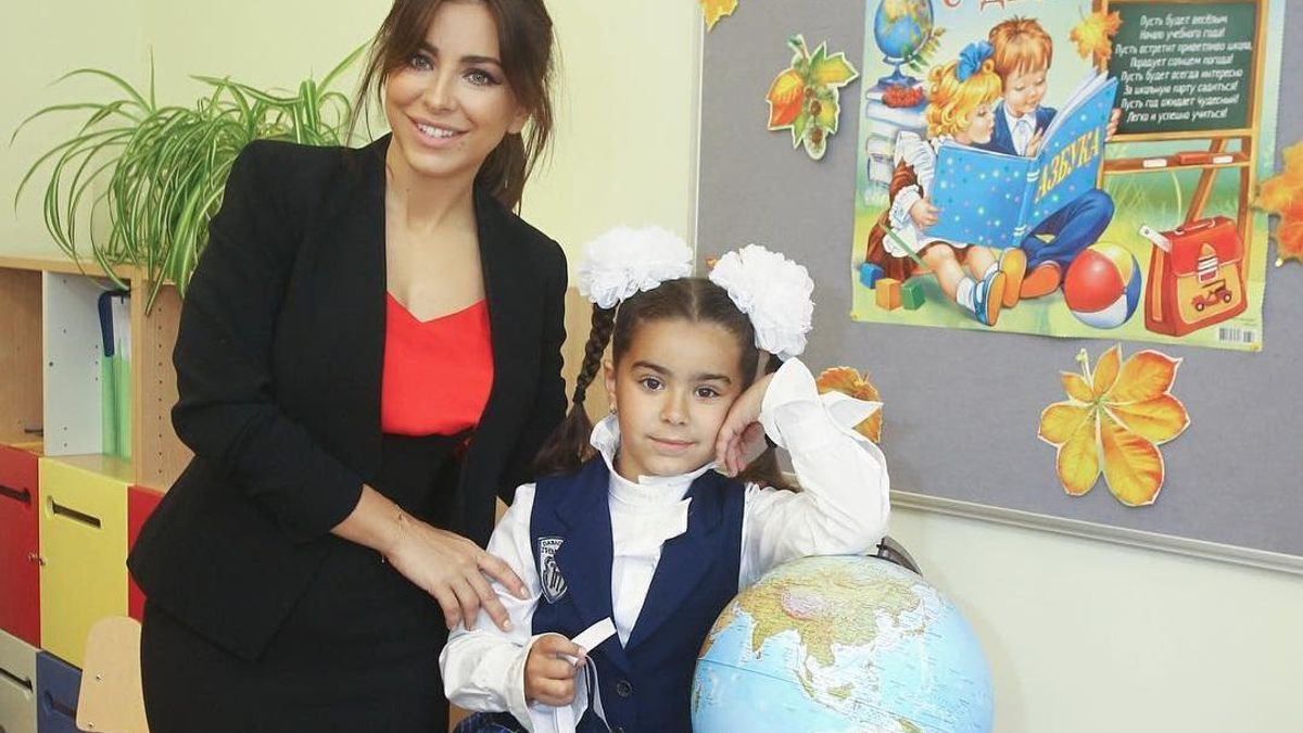Ані Лорак платить понад 30 тисяч доларів у рік за навчання дочки у Росії: подробиці