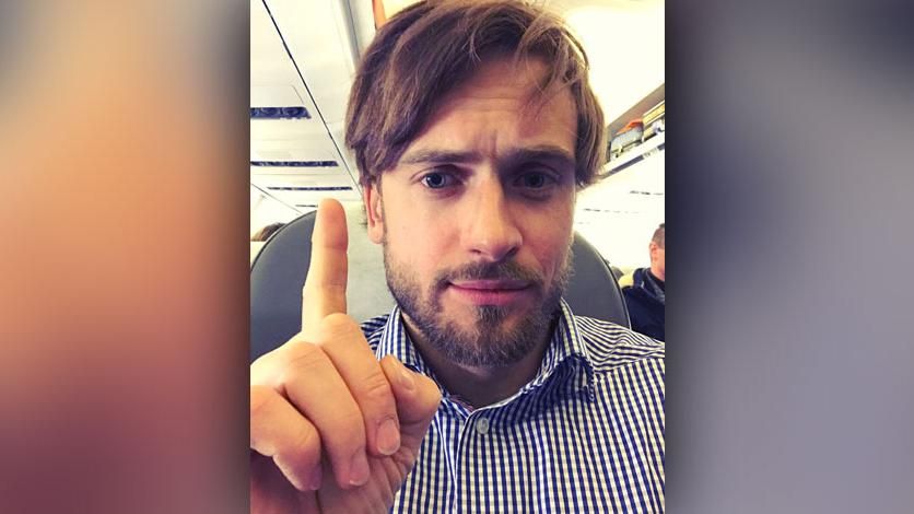 Отруєного учасника Pussy Riot Верзілова доправили до Берліна: у нього досі галюцинації Отруєного учасника Pussy Riot Верзілова доправили до Берліна: у нього досі галюцинації