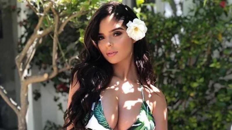 Деми Роуз засветила грудь в сексапильном наряде: 18+ Деми Роуз засветила грудь в сексапильном наряде: 18+