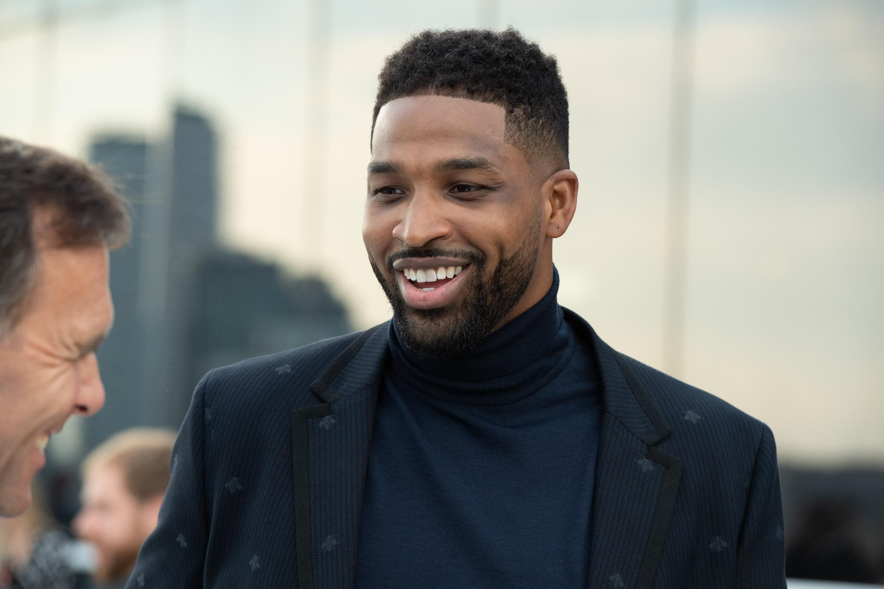 Нареченого Хлої Кардашян помітили в компанії інших жінок: фото Нареченого Хлої Кардашян помітили в компанії інших жінок: фото