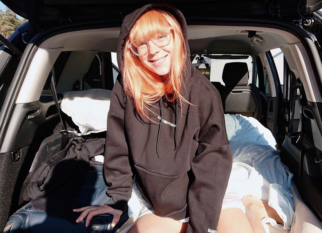 Светлана Тарабарова похвасталась стройной фигурой после родов: фото