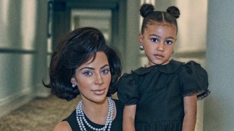 5-летняя дочь Ким Кардашян дебютировала на подиуме: яркие фото и видео 5-летняя дочь Ким Кардашян дебютировала на подиуме: яркие фото и видео
