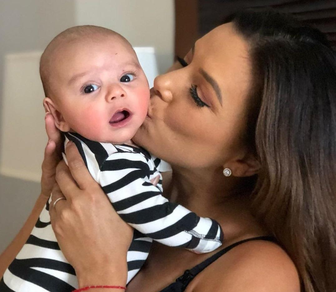 Ева Лонгория показала талант новорожденного сына: трогательное видео