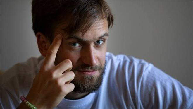 Отравленного участника Pussy Riot Верзилова под охрану взяла полиция Германии