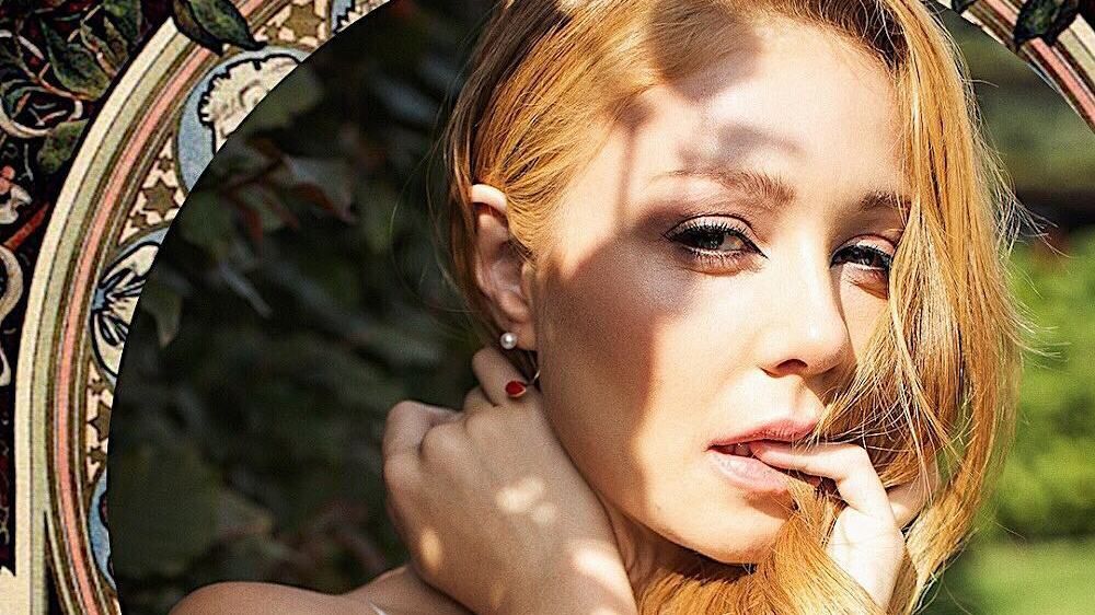 Колготы в сеточку и соблазнительное мини: Тина Кароль примеряла провокационные образы для фото Колготы в сеточку и соблазнительное мини: Тина Кароль примеряла провокационные образы для фото