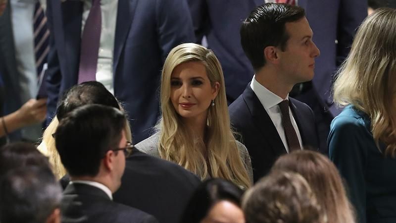 Іванка Трамп підтримала батька на виступі в Генасамблеї ООН: фото Іванка Трамп підтримала батька на виступі в Генасамблеї ООН: фото