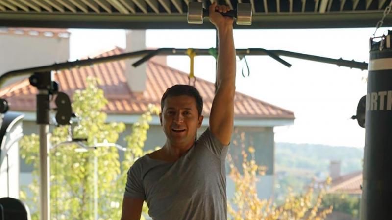 Владимир Зеленский показал кадры со своей тренировки: эффектное видео Владимир Зеленский показал кадры со своей тренировки: эффектное видео