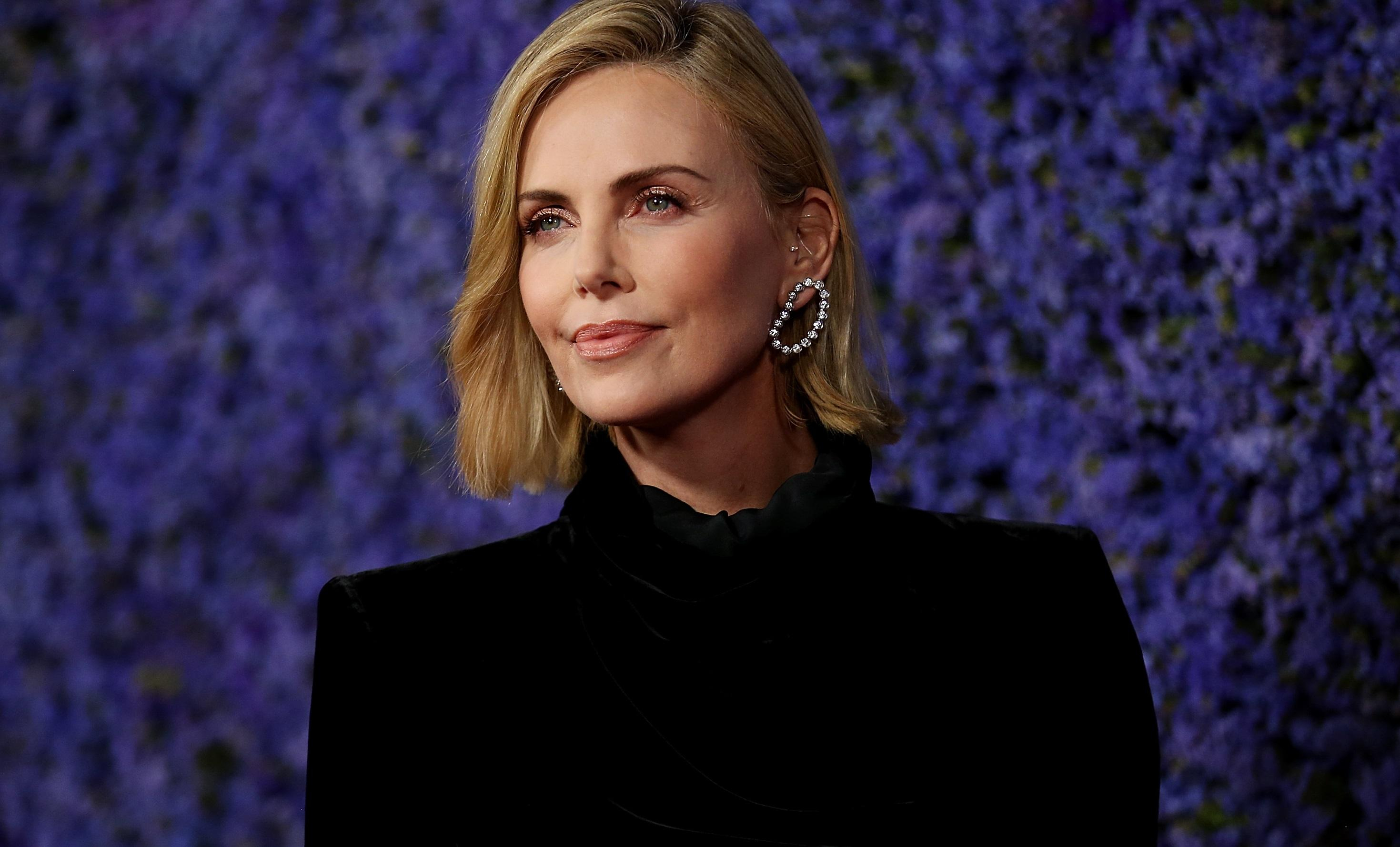 Как Шарлиз Терон борется с капризами детей: фото