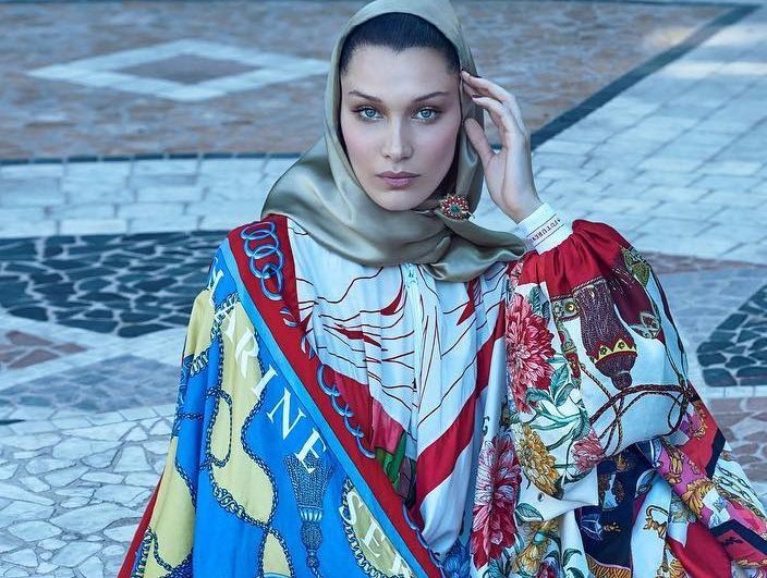 Белла Хадід у скромному образі прикрасила обкладинку арабського глянцю: фото Белла Хадід у скромному образі прикрасила обкладинку арабського глянцю: фото