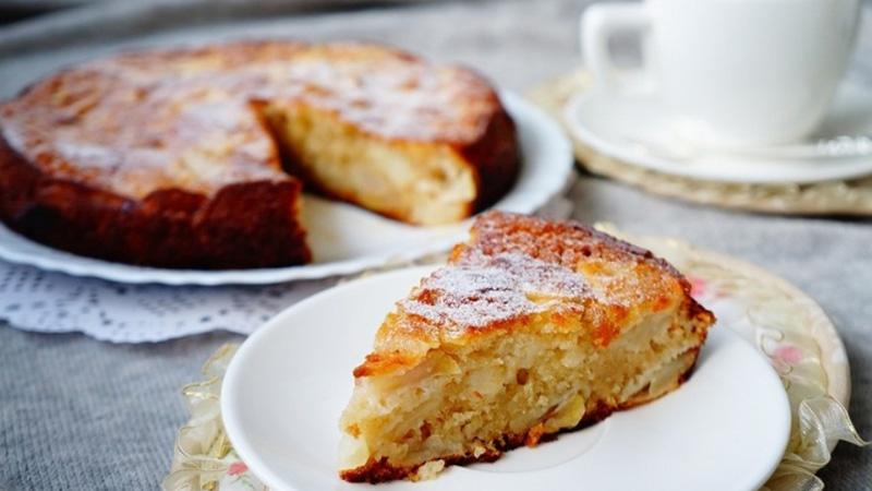 Шарлотка с яблоками: рецепт как приготовить яблочную шарлотку