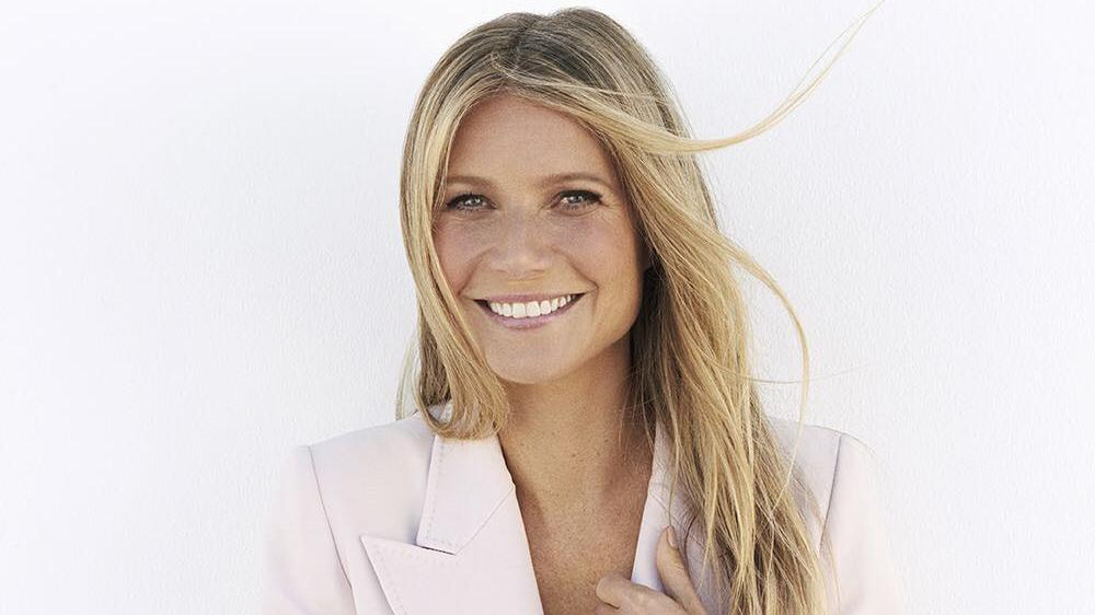 Гвинет Пэлтроу отправилась в свадебное путешествие со своим возлюбленным: фото