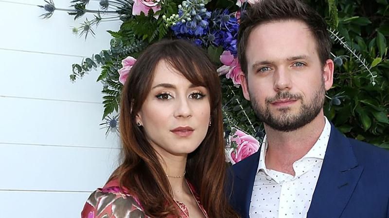 Зірка "Форс-мажорів" Патрік Джей Адамс став батьком: перше фото малюка Зірка "Форс-мажорів" Патрік Джей Адамс став батьком: перше фото малюка