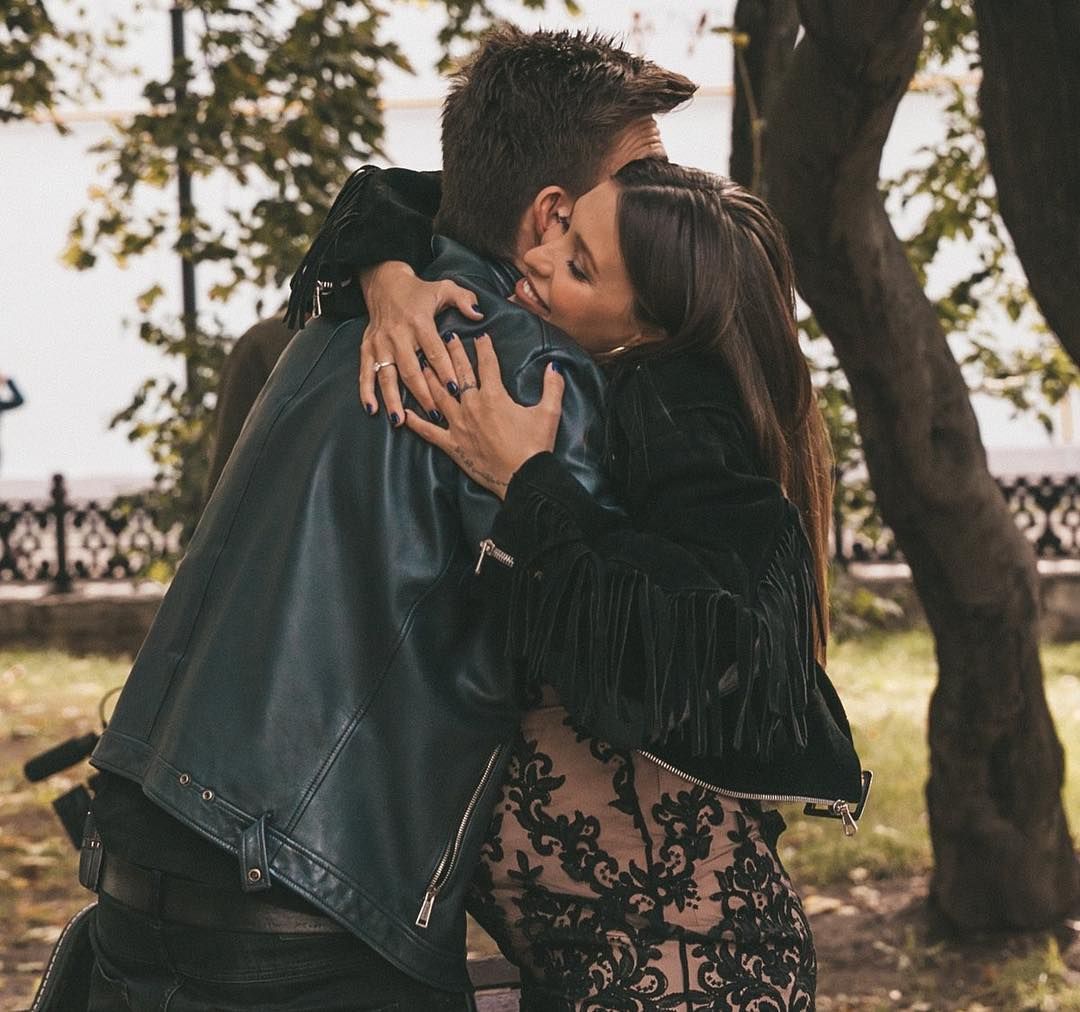 Вагітна Регіна Тодоренко у розкішній сукні відвідала бал з коханим: фото Вагітна Регіна Тодоренко у розкішній сукні відвідала бал з коханим: фото