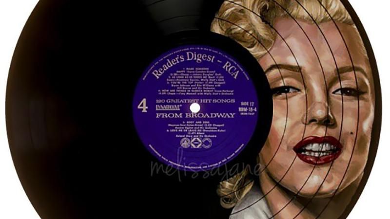 Звезды на виниловых пластинках: художница создала интересный проект Звезды на виниловых пластинках: художница создала интересный проект