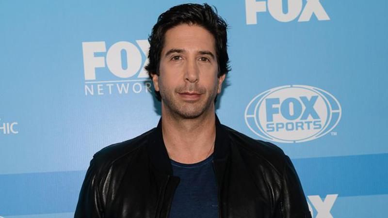 Звезду сериала "Друзья" Дэвида Швиммера заподозрили в ограблении: курьезная реакция актера Звезду сериала "Друзья" Дэвида Швиммера заподозрили в ограблении: курьезная реакция актера