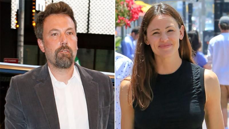 Після розлучення Бен Аффлек та Дженніфер Гарнер сходили на бейсбольну гру: фотофакт Після розлучення Бен Аффлек та Дженніфер Гарнер сходили на бейсбольну гру: фотофакт