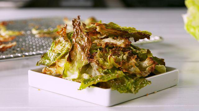 Как приготовить полезные чипсы из капусты