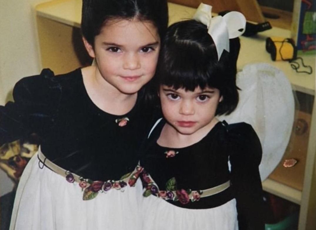 Кайлі Дженнер показала рідкісні дитячі фото з сестрою Кендалл Кайлі Дженнер показала рідкісні дитячі фото з сестрою Кендалл