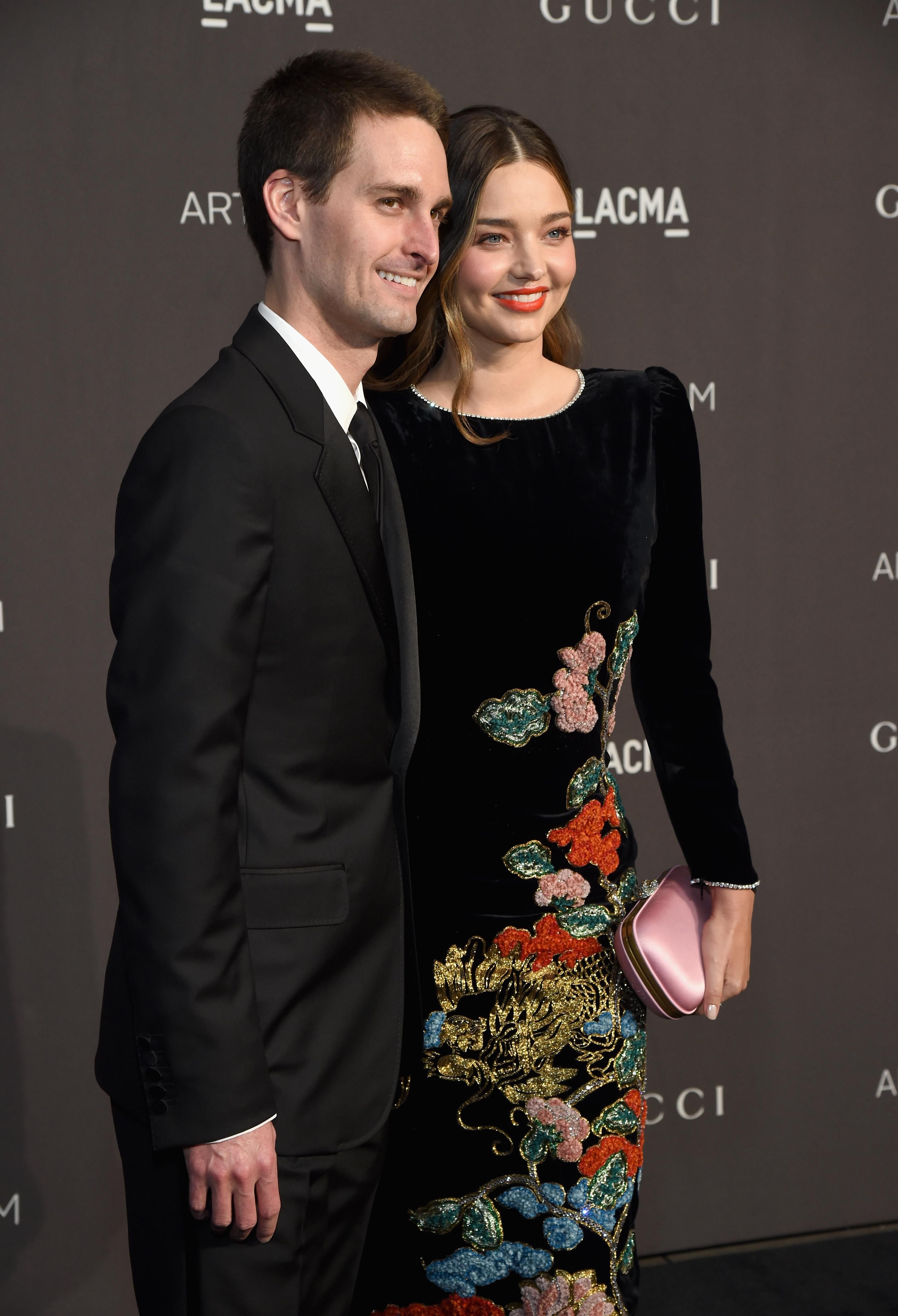 Совместный выход: новоиспеченные родители Эван Шпигель и Миранда Керр появились на вечеринке Совместный выход: новоиспеченные родители Эван Шпигель и Миранда Керр появились на вечеринке