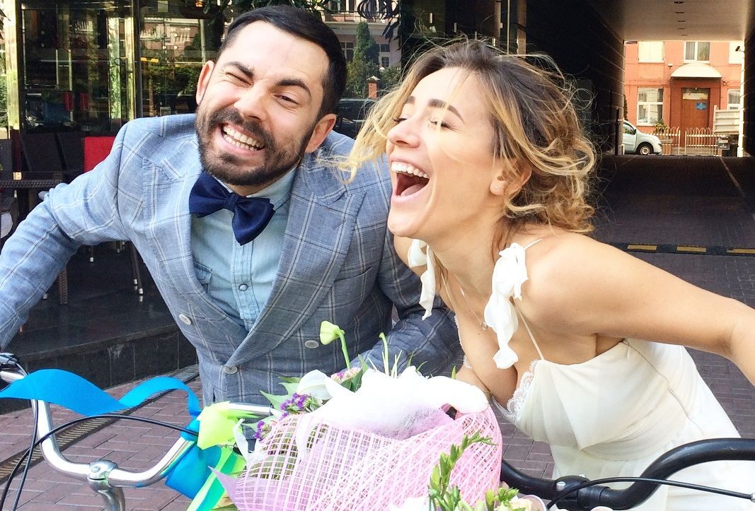 Променял работу на семью: Андрей Бедняков рассказал, как стал "домохозяйкой" Променял работу на семью: Андрей Бедняков рассказал, как стал "домохозяйкой"