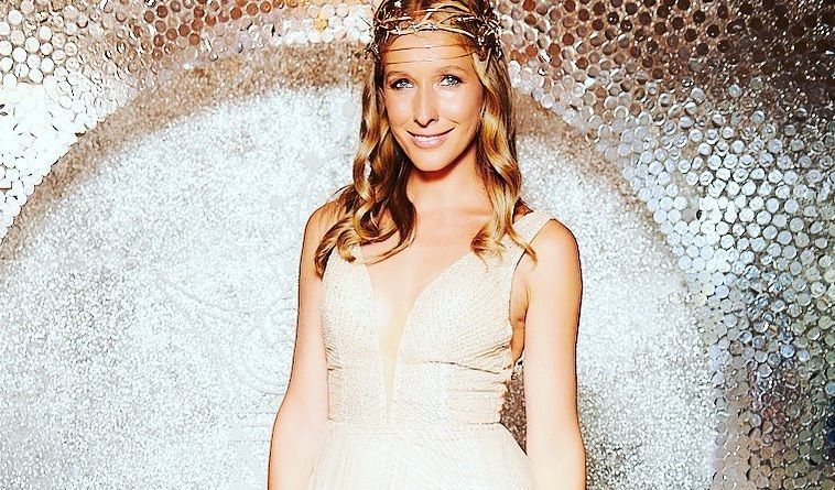 Катя Осадча показала, як виглядала у дитинстві: чарівні фото Катя Осадча показала, як виглядала у дитинстві: чарівні фото