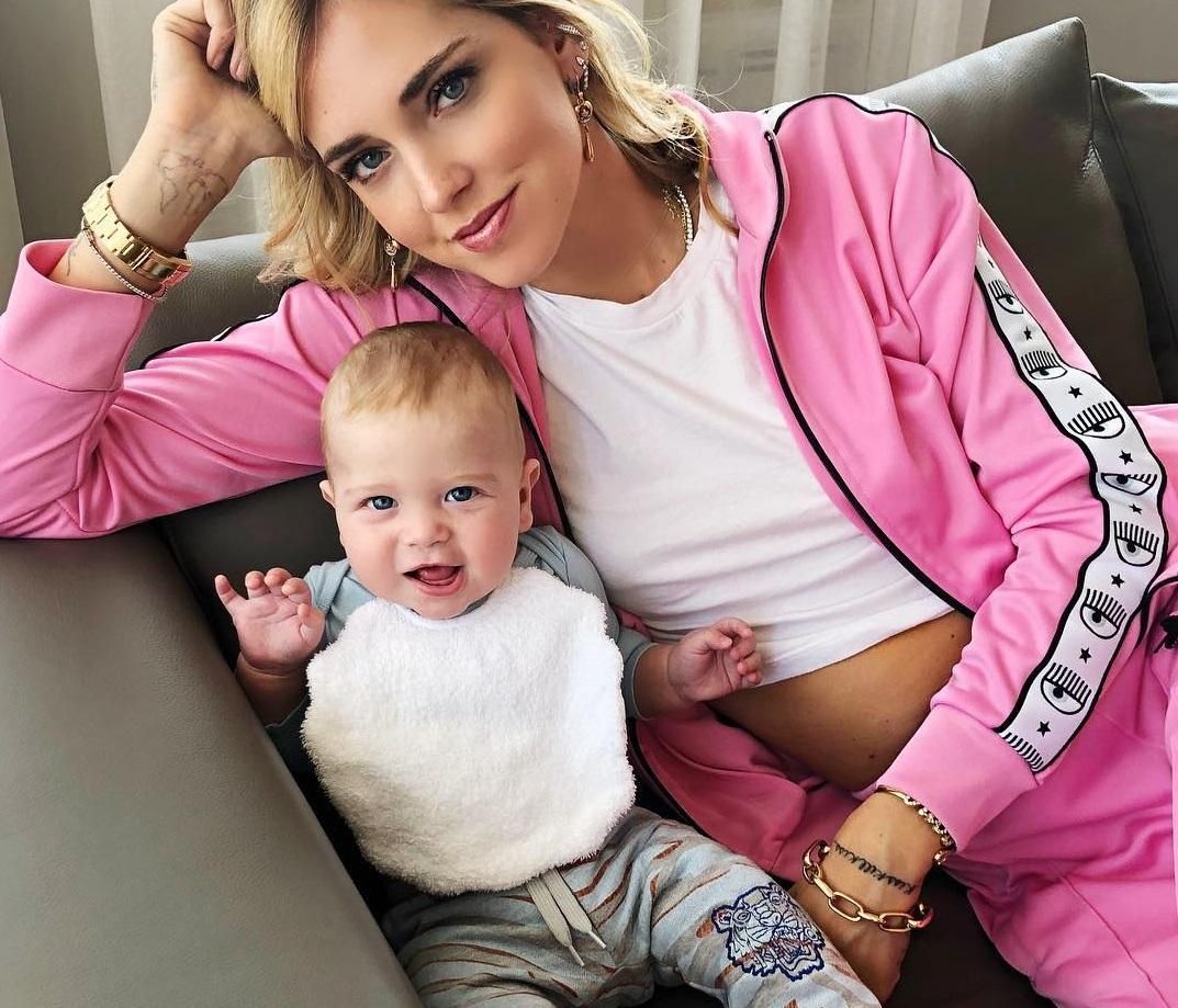 Маленький львенок: блогерша Кьяра Ферраньи очаровала сеть трогательным фото с сыном Маленький львенок: блогерша Кьяра Ферраньи очаровала сеть трогательным фото с сыном