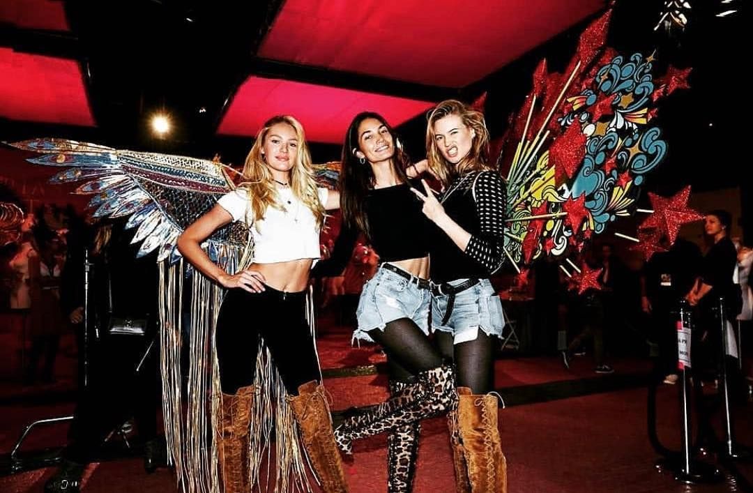 "Ангелы" Victoria's Secret провели главную репетицию перед грандиозным шоу в Нью-Йорке: фото