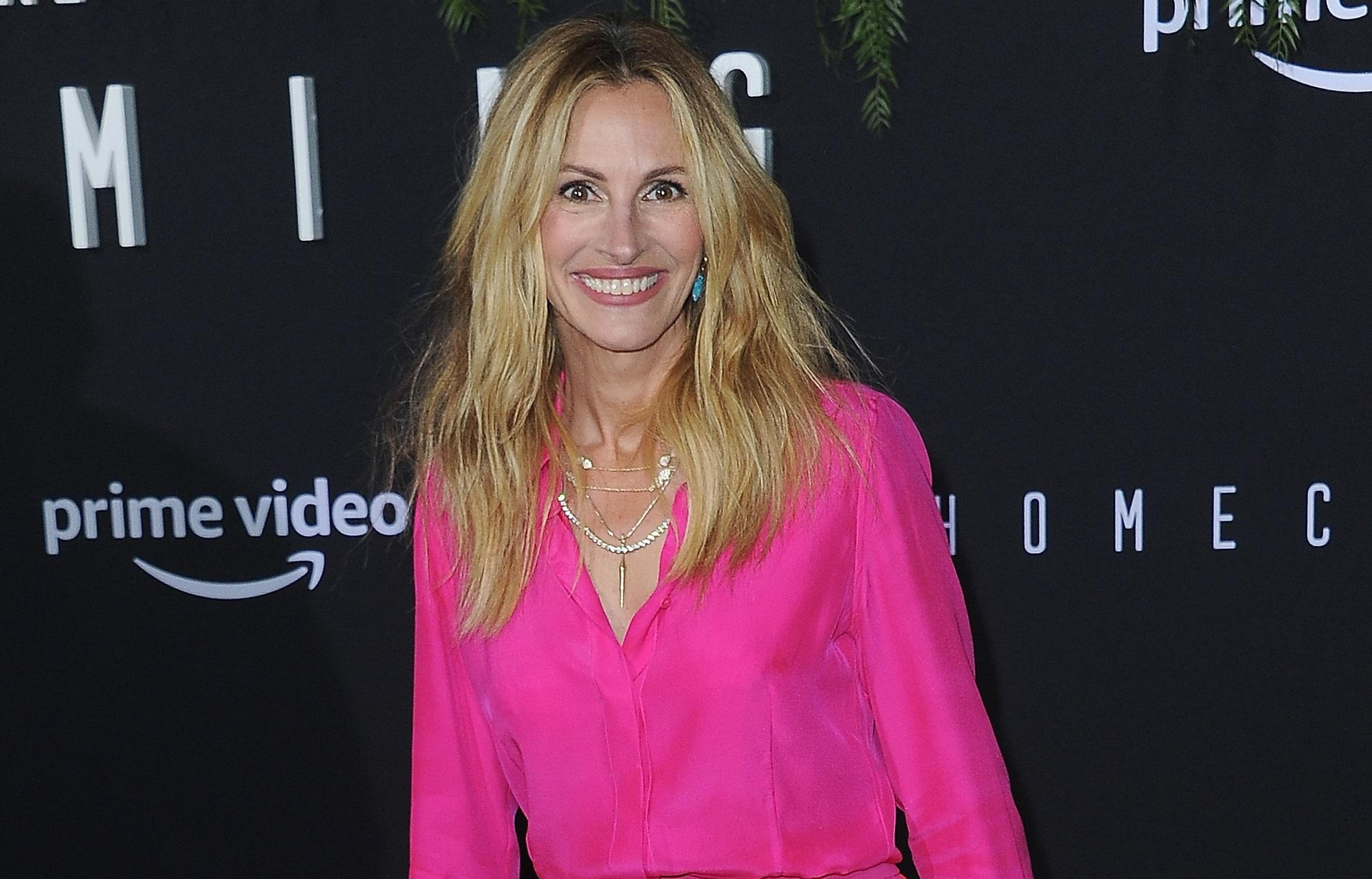 Добавить цвета: Джулия Робертс поэкспериментировала над внешностью