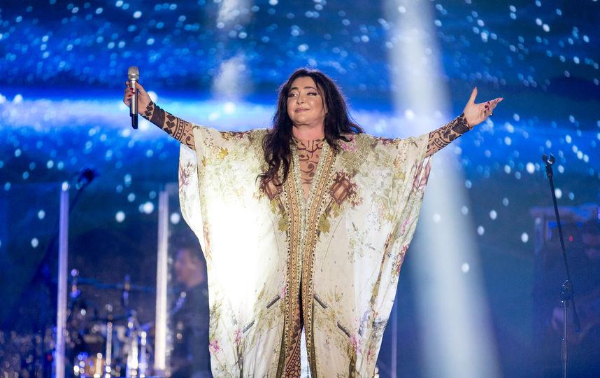 Хоть так воссоединюсь с Украиной, - Лолита рассказала о завещании