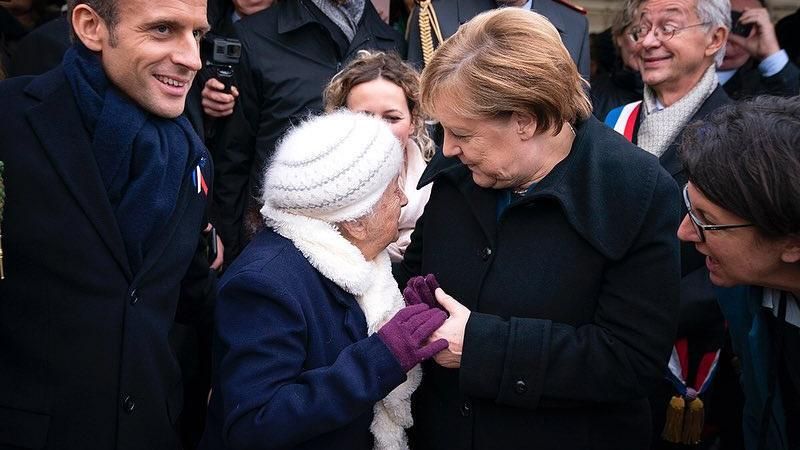 Ангелу Меркель перепутали с Бриджит Макрон: канцлер дважды объясняла, кто она