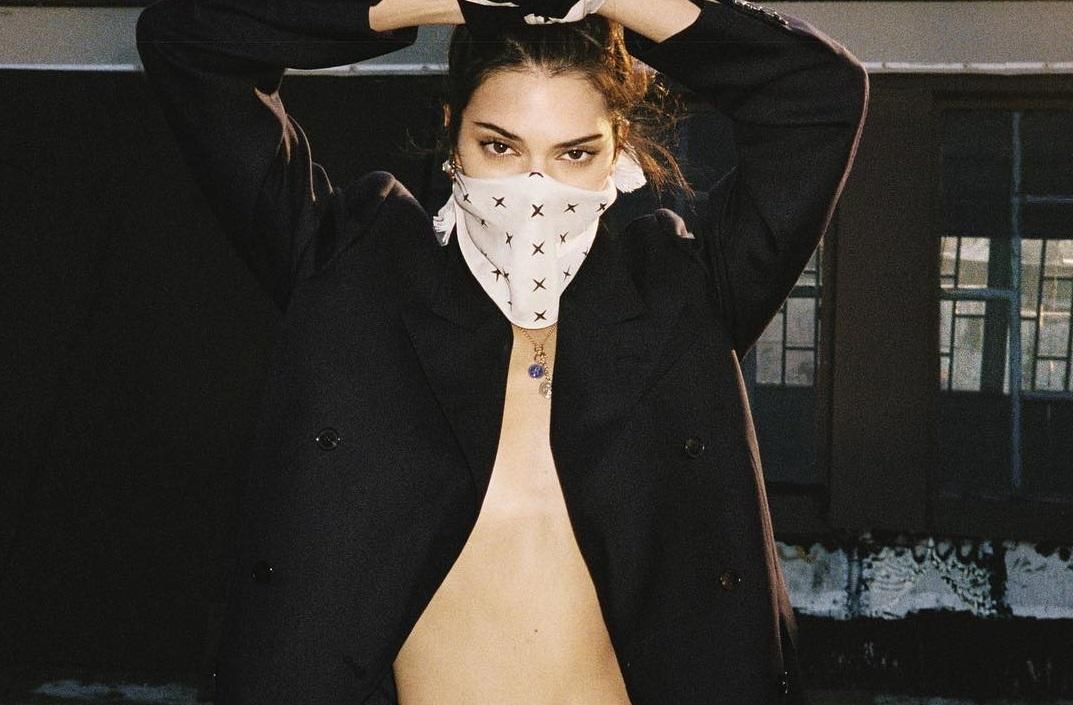 Кендалл Дженнер посветила обнаженным телом в бунтарском образе: провокационные фото Кендалл Дженнер посветила обнаженным телом в бунтарском образе: провокационные фото