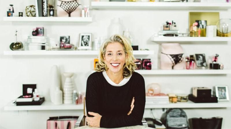 Директор Victoria's Secret Ян Сингер подала в отставку: загадочные причины Директор Victoria's Secret Ян Сингер подала в отставку: загадочные причины