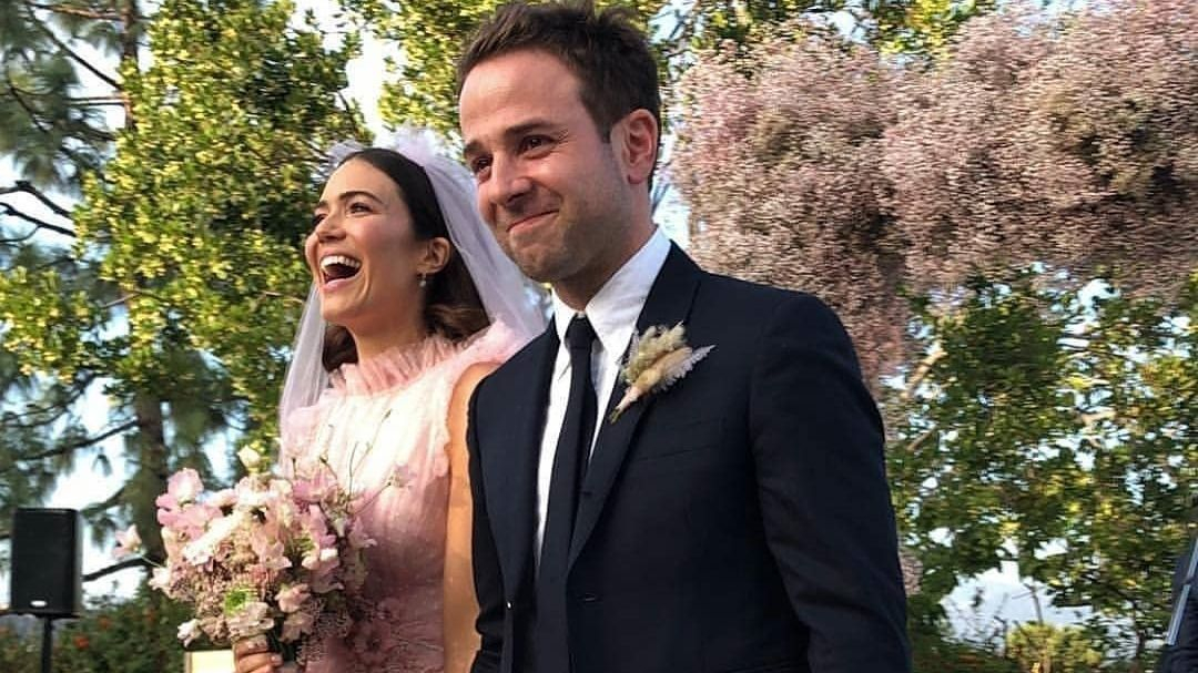 Звезда фильма "Спеши любить" Мэнди Мур вышла замуж: трогательные фото