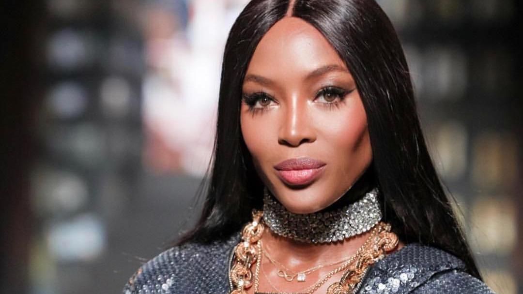 Наоми Кэмпбелл в соблазнительном платье пришла на презентацию Burberry: фотофакт Наоми Кэмпбелл в соблазнительном платье пришла на презентацию Burberry: фотофакт