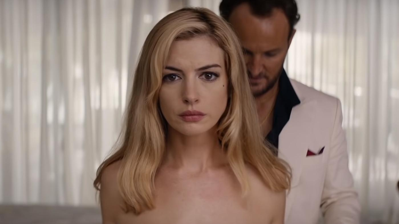 Напуганная Хэтэуэй и  соблазненный Мэттью Макконахи в новом трейлере фильма "Море соблазна"