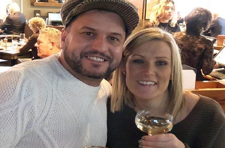 У США чоловік під час пропозиції дівчині випадково впустив каблучку у каналізацію: відео У США чоловік під час пропозиції дівчині випадково впустив каблучку у каналізацію: відео