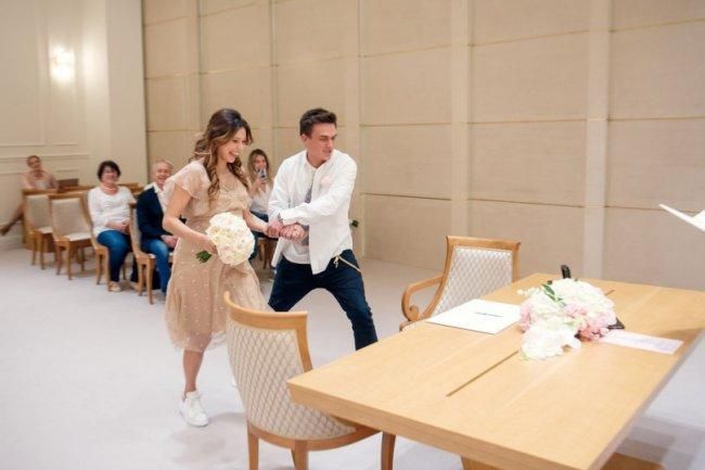 Офіційно: Регіна Тодоренко вийшла заміж на 9 місяці вагітності Офіційно: Регіна Тодоренко вийшла заміж на 9 місяці вагітності