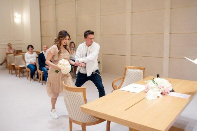 Официально: Регина Тодоренко вышла замуж на 9 месяце беременности