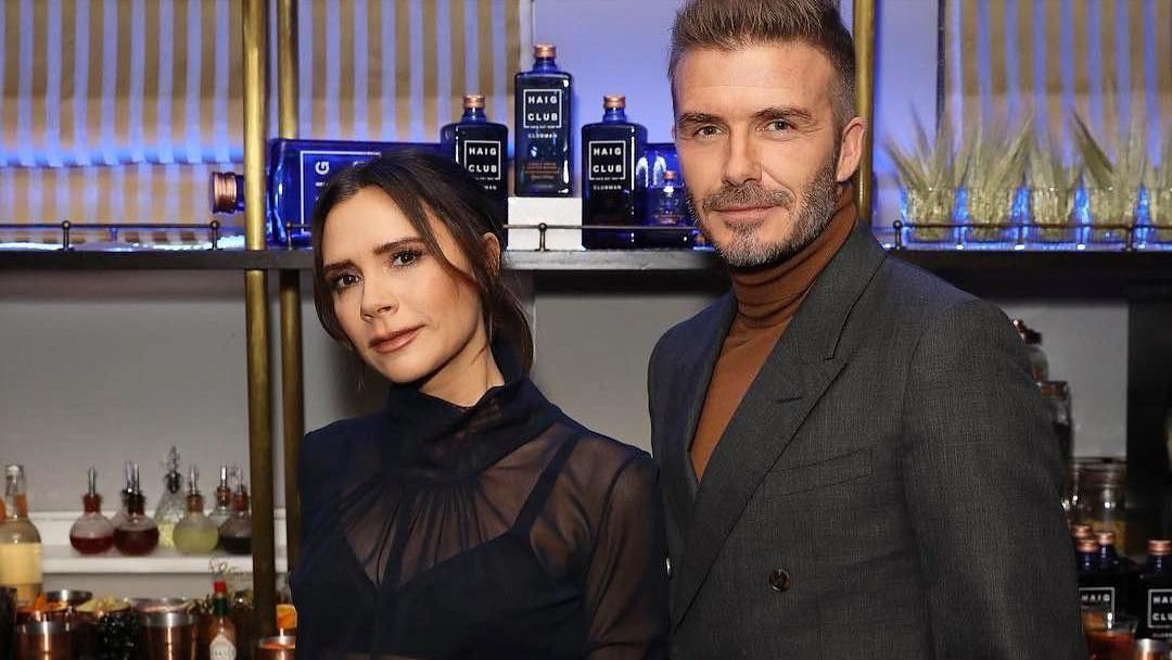 Вихід сім’ї Бекхем: Вікторія з чоловіком та сином відвідали передрізвяну вечірку в Лондоні Вихід сім’ї Бекхем: Вікторія з чоловіком та сином відвідали передрізвяну вечірку в Лондоні