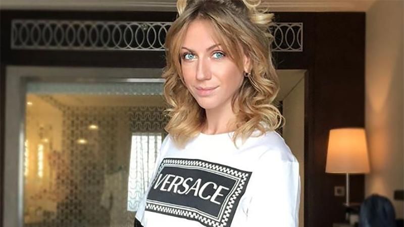 Леся Нікітюк приміряла ефектну міні-сукню на відпочинку: фото Леся Нікітюк приміряла ефектну міні-сукню на відпочинку: фото